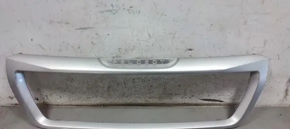 Front grill