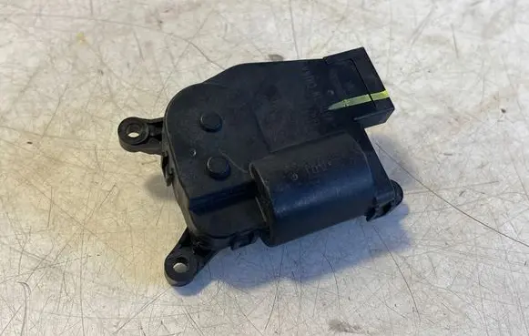 Polestar 2 Air flap motor/actuator 8889079570