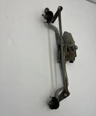 Toyota Verso Front wiper linkage and motor 851100F030