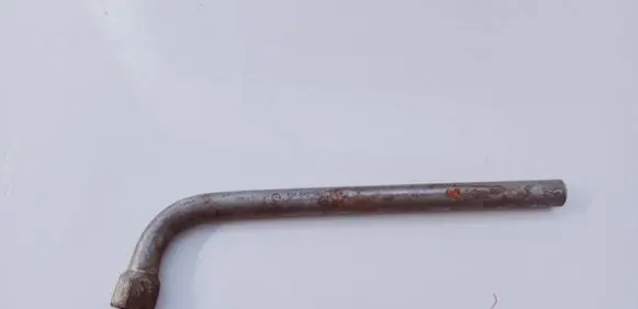 Volkswagen Golf III Wheel nut wrench 191012219