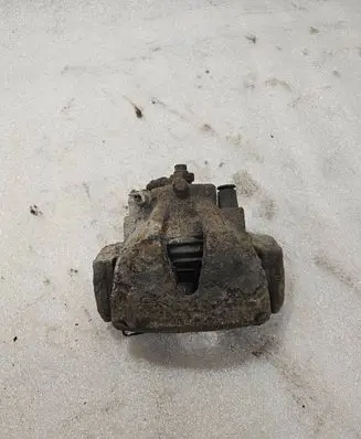 Opel Zafira A Front brake caliper