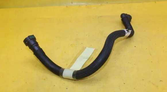 Aston Martin DB11 Breather hose/pipe 