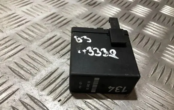 Volkswagen PASSAT B3 Other relay 357906123 05340200