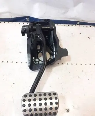 Mercedes-Benz C W205 Brake pedal A2052920108