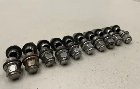 Toyota RAV 4 (XA30) Nuts/bolts 