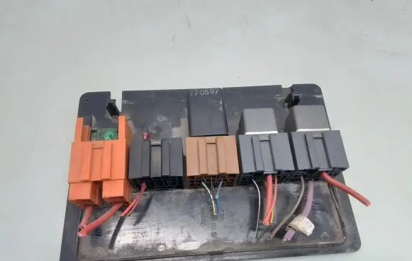 Mercedes-Benz ML W163 Fuse box set 9015450003