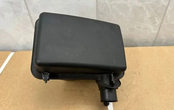 Ford Ranger Air intake duct part JB3G-9F805-BA