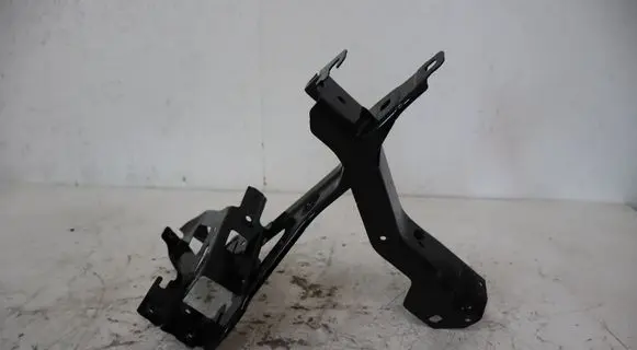 BMW X3 G45 Headlight/headlamp mounting bracket 5A26E82