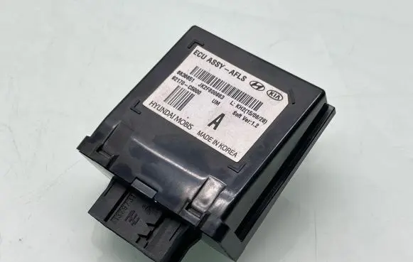 KIA Sorento Light module LCM 92170-C5000 6636651 JK2F800983