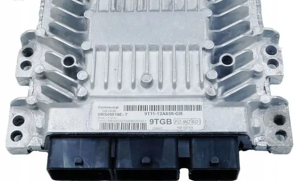 Ford Focus Engine control unit/module 9T1112A650GB