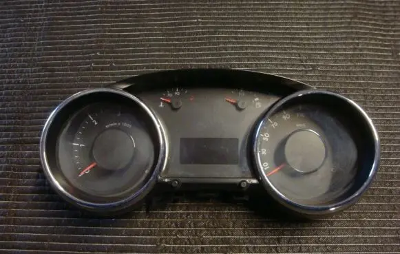 Peugeot 3008 I Speedometer (instrument cluster) 9666625680