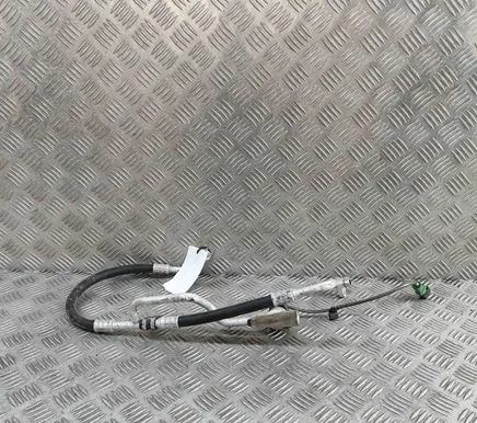 Renault Zoe Air conditioning (A/C) pipe/hose 924871682R