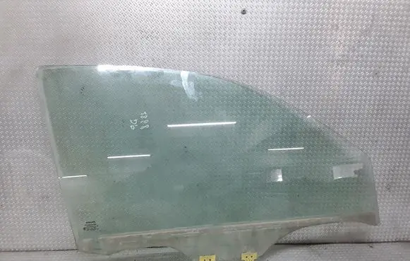 Nissan Micra Front door window glass four-door