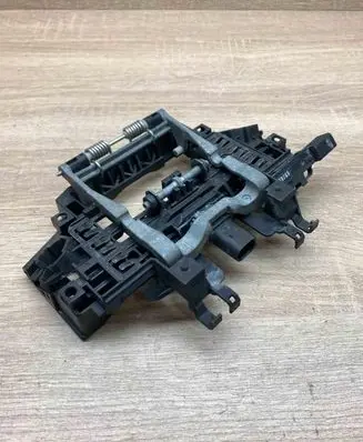 Audi A8 S8 D3 4E Front door exterior handle 4E0839885