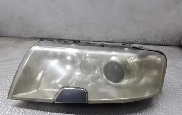 Skoda Superb B5 (3U) Headlight/headlamp