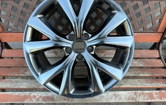 Hyundai Santa Fe R19 alloy rim 