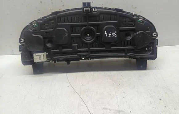 Speedometer (instrument cluster)