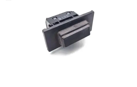 Tailgate opening switch