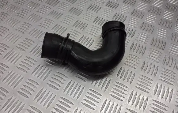 Volkswagen Golf IV Intercooler hose/pipe 1J0145838B
