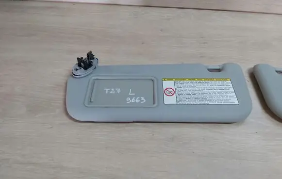 Toyota Avensis T270 Sun visor