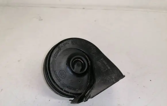 Volkswagen PASSAT B7 Horn signal A046522 002468