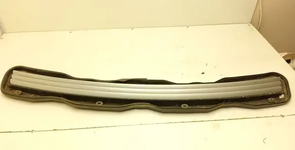 Mercedes-Benz E W210 Bonnet/hood grill A2108800705