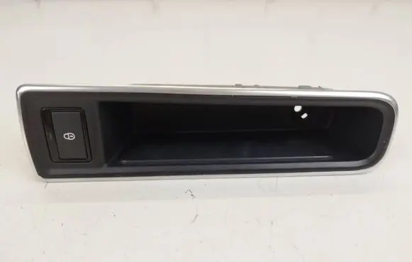 Jaguar XF X260 Rear door handle cover GX6322634A M637F