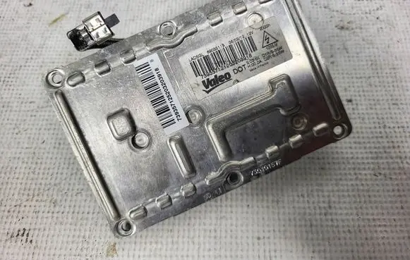 Volkswagen PASSAT B6 Xenon control unit/module 3D0907391B 89035113 7393571212