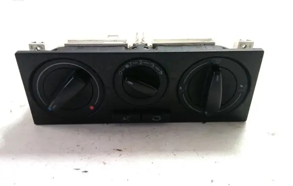 Volkswagen Golf IV Climate control unit 1J0820045F