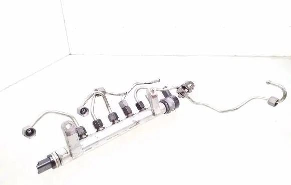 Land Rover Evoque I Fuel main line pipe 9670890580 9654762880 0281002919