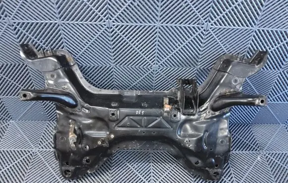 Citroen DS5 Front subframe 9677714880