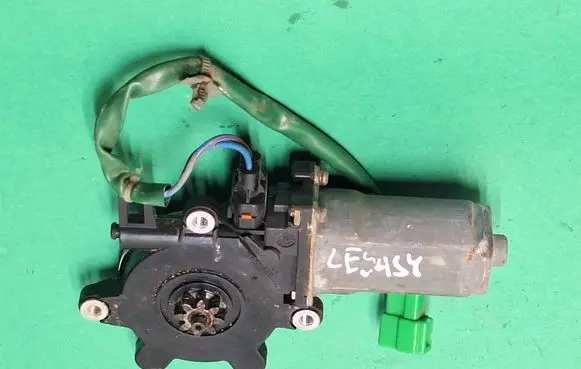 Subaru Legacy Front door window regulator with motor 810010