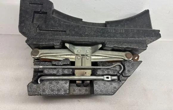 Nissan X-Trail T30 Tool set 849A88H300