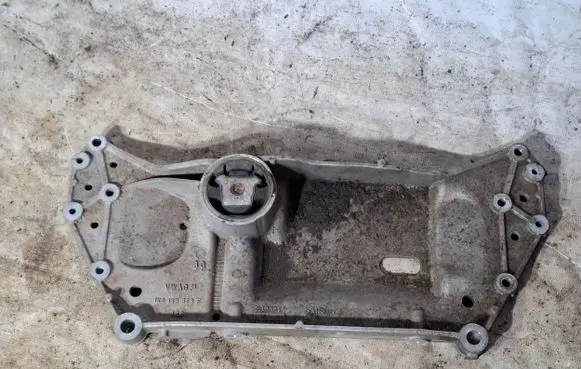 Volkswagen Golf Plus Front subframe 1K0199369F