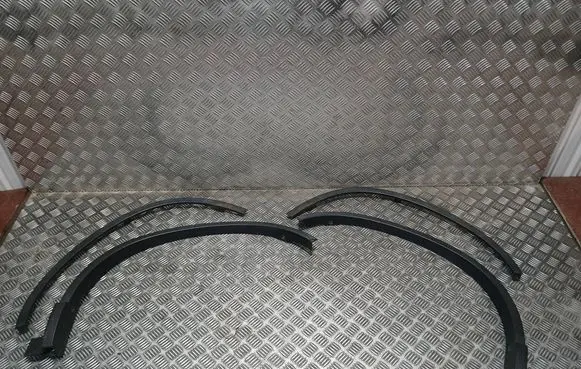 Honda CR-V Front arch trim 74410SWA