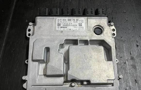Mercedes-Benz GLA H247 Engine control unit/module A6549007900 A6549016200 0281036840
