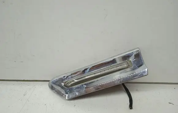 BMW 7 F01 F02 F03 F04 Front fender indicator light 6750100000 63137203371