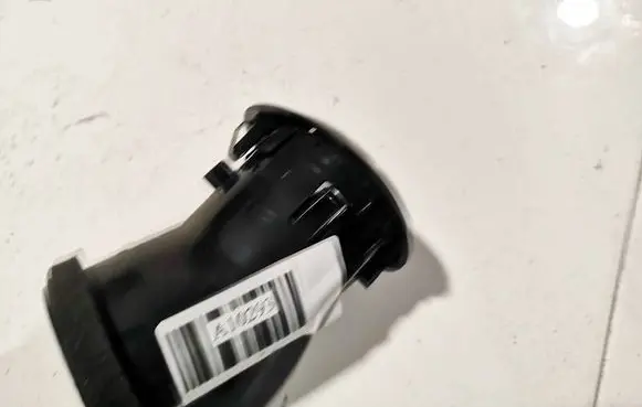 Dash center air vent grill