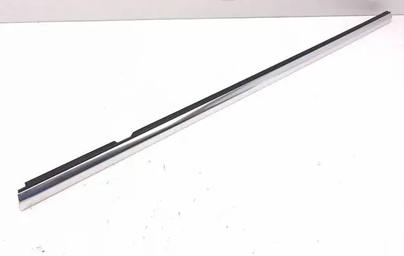 Mercedes-Benz EQE v295 Front door glass trim molding