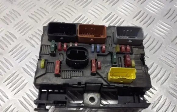 Peugeot 307 BSM Control unit 9661087080