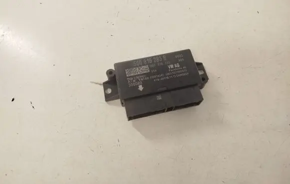 Audi A3 S3 8V Parking PDC control unit/module 5Q0919283B
