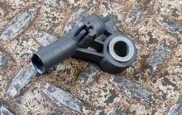 Tesla Model Y Airbag deployment crash/impact sensor 147344400B