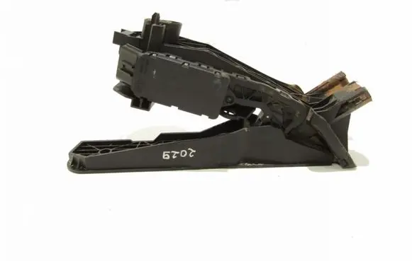 Volkswagen Caddy Accelerator throttle pedal