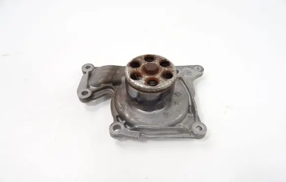 Nissan Juke I F15 Water pump 8200713853