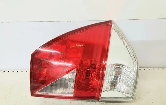Honda FR-V Rear/tail lights