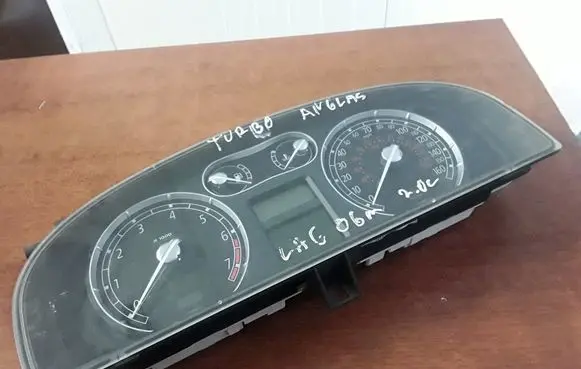Renault Laguna II Speedometer (instrument cluster) 8200291333