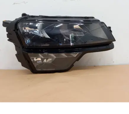 Skoda Karoq Headlight/headlamp 57B941016A 0020503806 E825PL8918