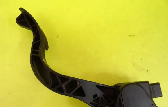 Citroen C4 I Picasso Accelerator throttle pedal 0280755044