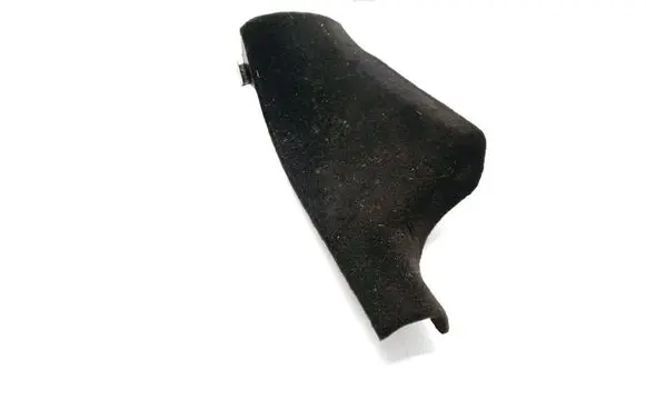 Tesla Model Y Rear sill trim cover 1704661-00-D