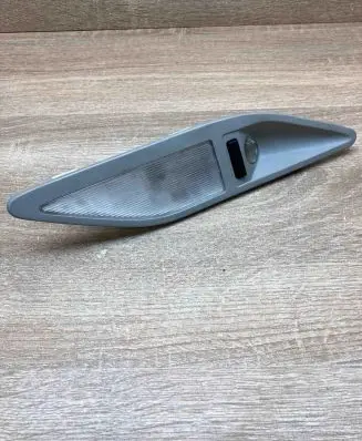 BMW 5 E39 Rear seat light 8363612